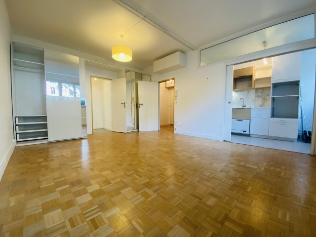 Location Appartement  1 pice (studio) - 40.42m 75013 Paris