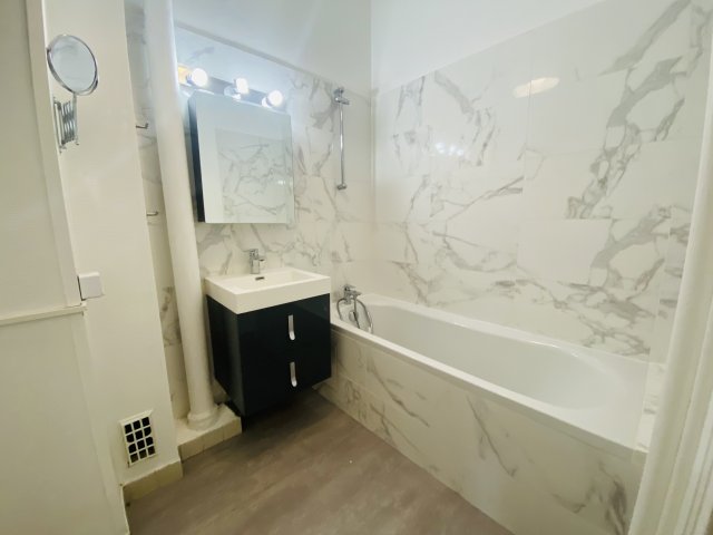 Location Appartement  1 pice (studio) - 40.42m 75013 Paris