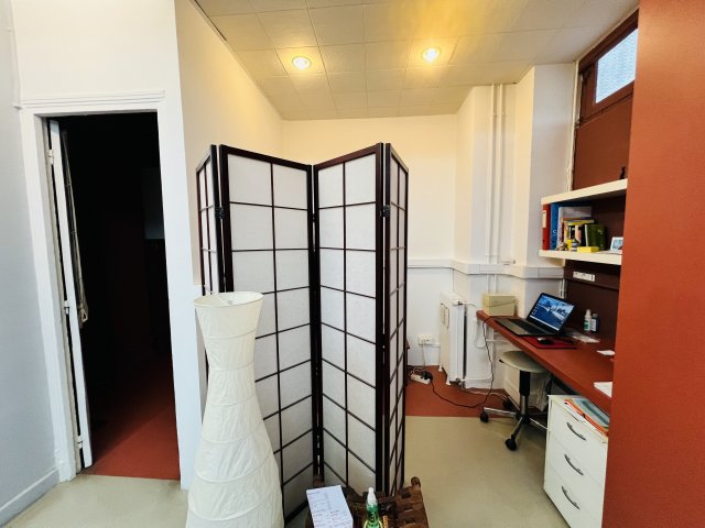 Location Local commercial  1 pice (studio) - 28.6m 75011 Paris